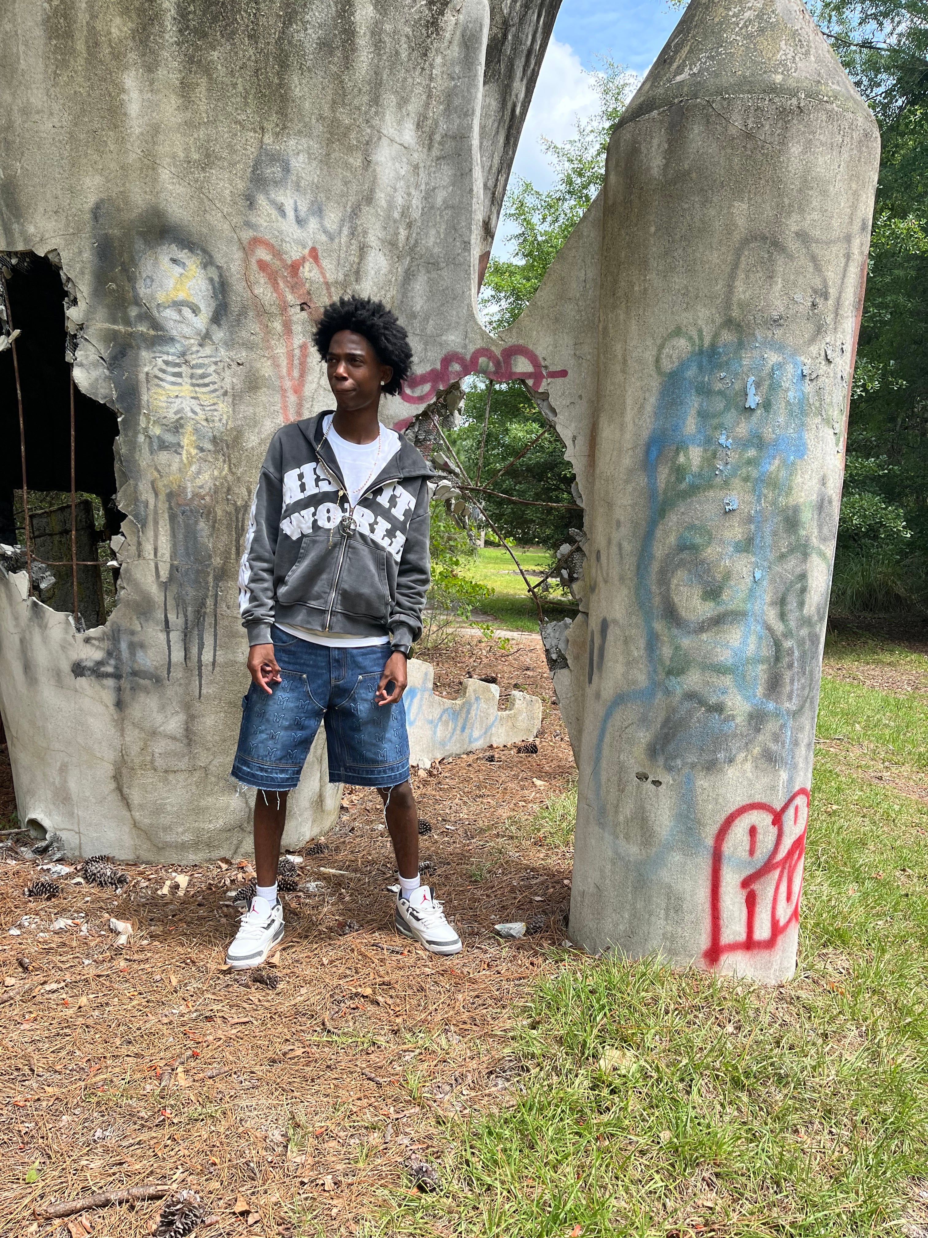 WORLDWIDE MISFITS JEAN SHORTS